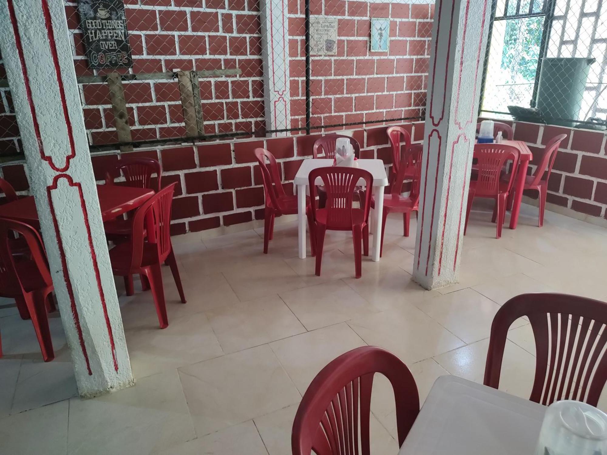 Casa Hospedaje Mayesty Hotel San Cipriano Bagian luar foto